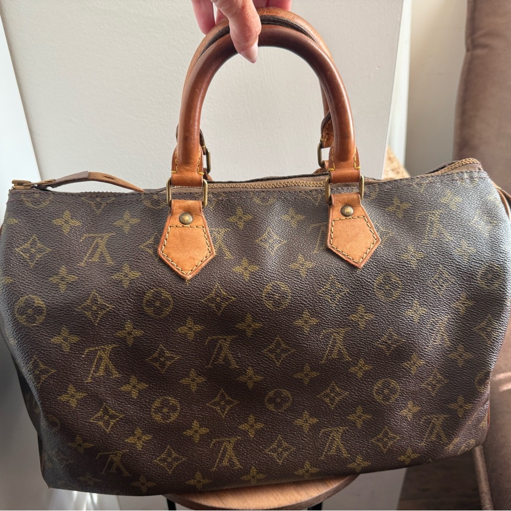 Louis Vuitton Vintage Monogram Speedy 30